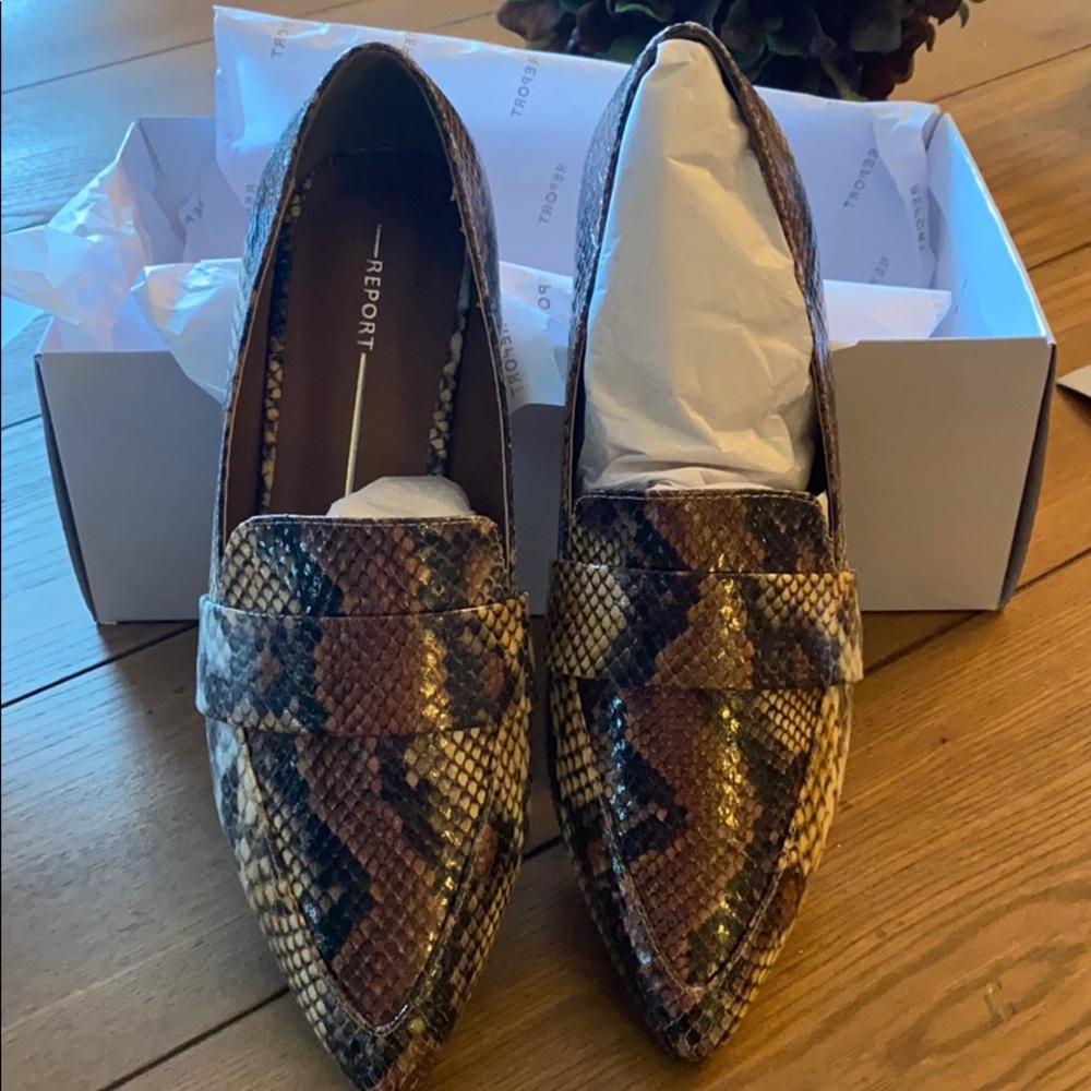 SOLD. Report Brand Snakeskin flat/loafers NWT and box